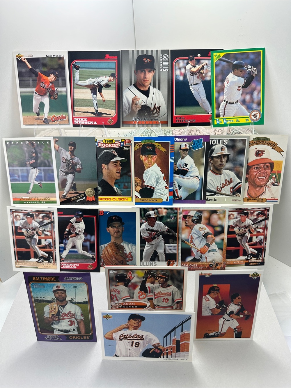 Mike Mussina Orioles legends lot of 22 Cal Ripken Jr/Olsen Rated Rookie/Alomar